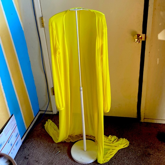 Yellow oversized over robe xl - Picture 1 of 2